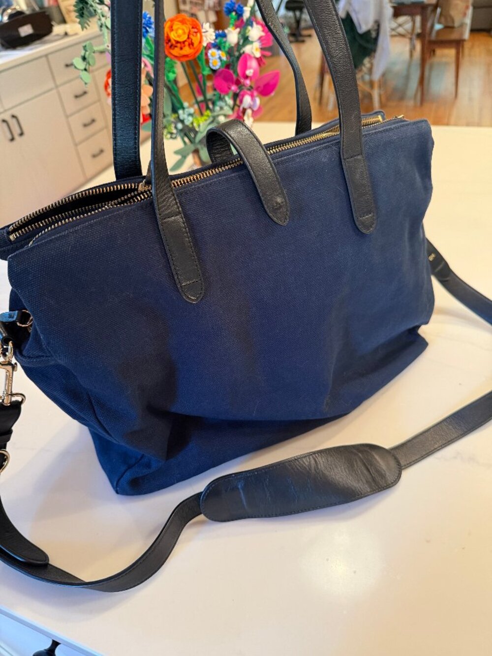 Cuyana Triple Zipper Overnight Navy/Black